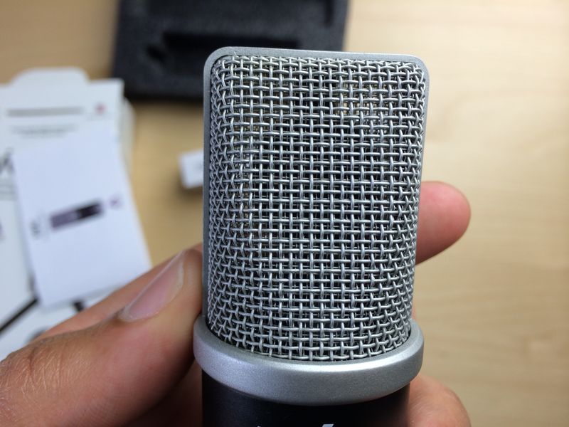Apogee MiC grill