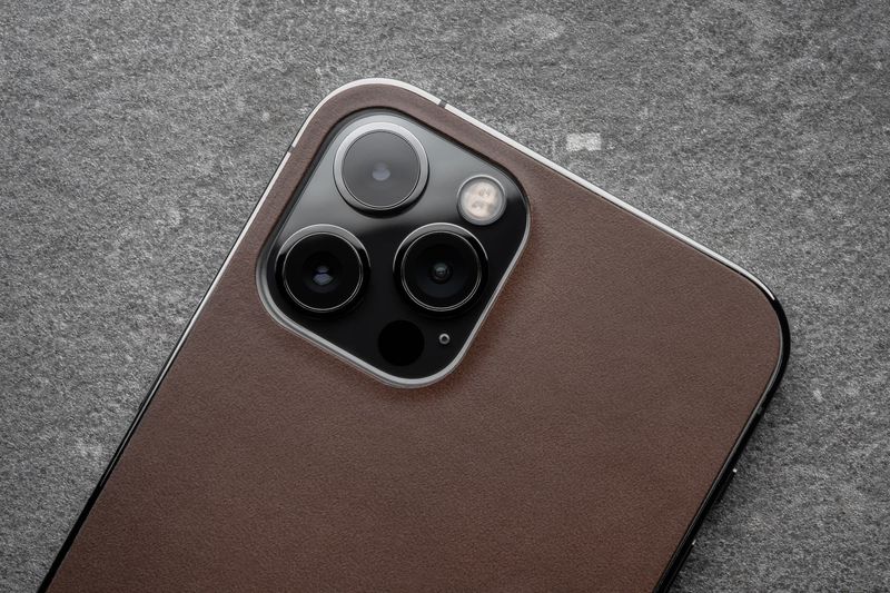 Nomad leather skin