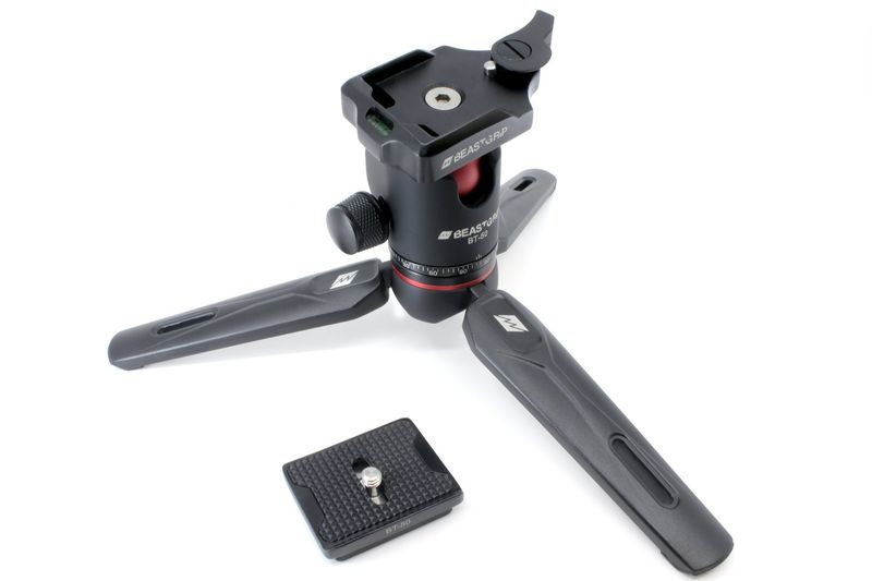 iPhone 11 tripod