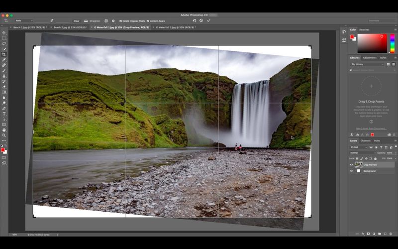 Photoshop Content-Aware Crop screenshot 001