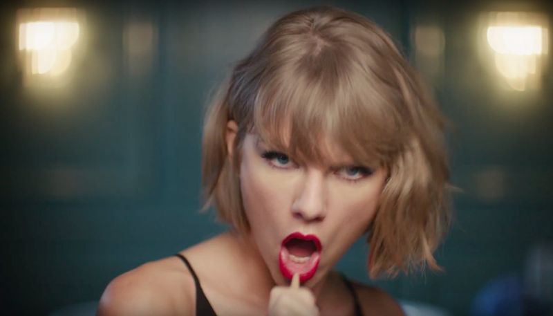 Taylor Swift Mic Drop ad Apple Music 001