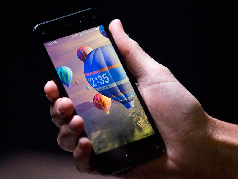 Amazon CEO Bezos Introduces Smartphone to Take on Apple, Samsung