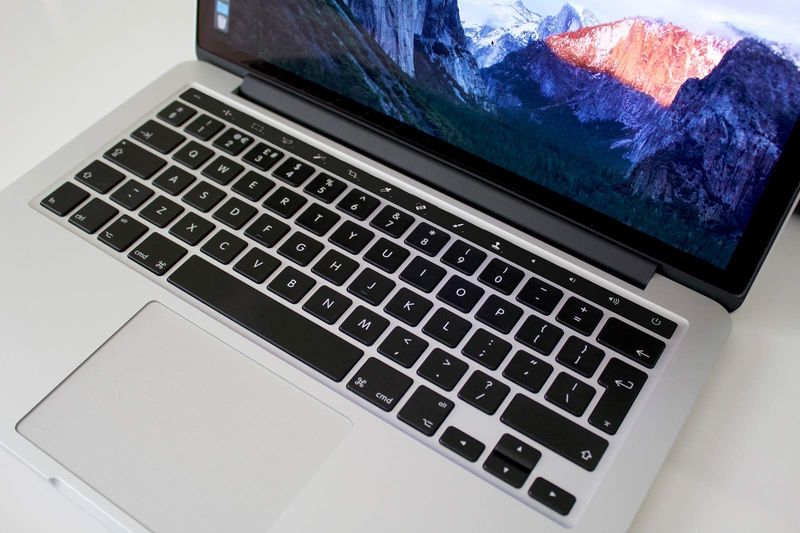 MacBook Pro OLED bar mockup Cult of Mac 001