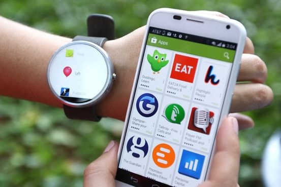 Motorola Moto 360 (smartwatch and smartphone)