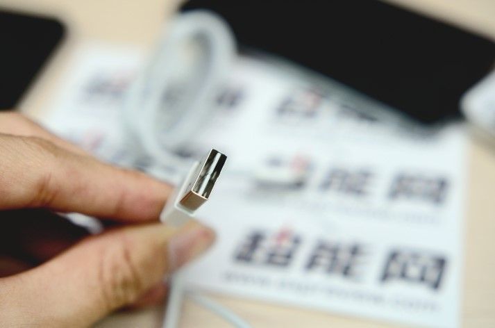 Lightning to USB cable (fully reversible, EXPreview 001)