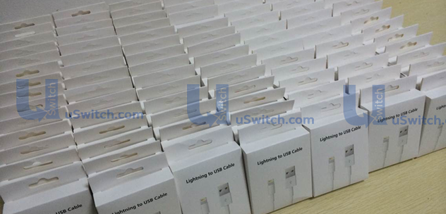 Lightning to USB cable (fully reversible, retail box, uSwitch 002)