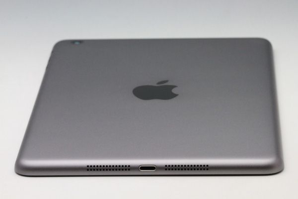 iPad mini 2 (backplate, space gray 002)