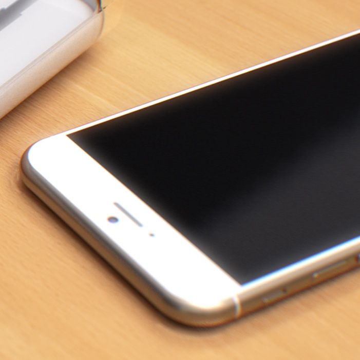 iPhone 6 (retail box, Martin Hajek 004)
