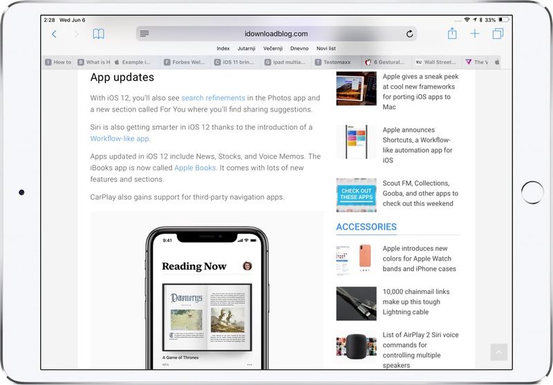 Safari favicons shown on iPad in landscape mode