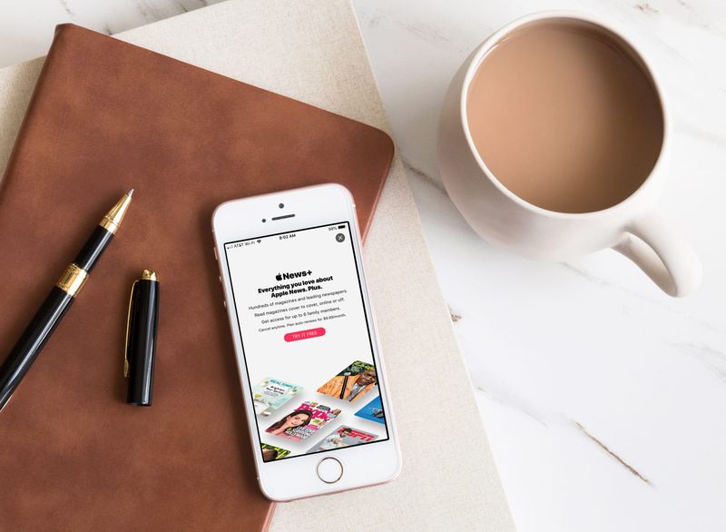 Apple News Plus on iPhone Subscribe