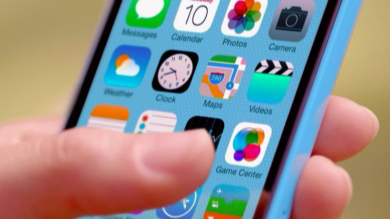 iOS 7 teaser (iPhone 5c ad 007)