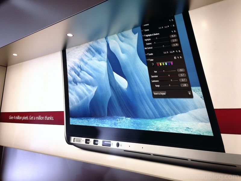 Apple store holiday 2012 banner (MacBook Pro)