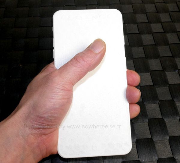 Size comparison (iPhone 6 vs iPhone 5s, RocketNews24 004)