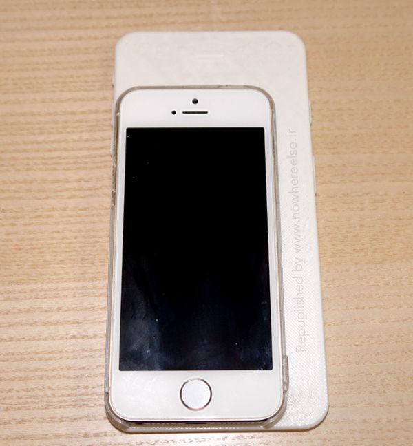 Size comparison (iPhone 6 vs iPhone 5s, RocketNews24 003)