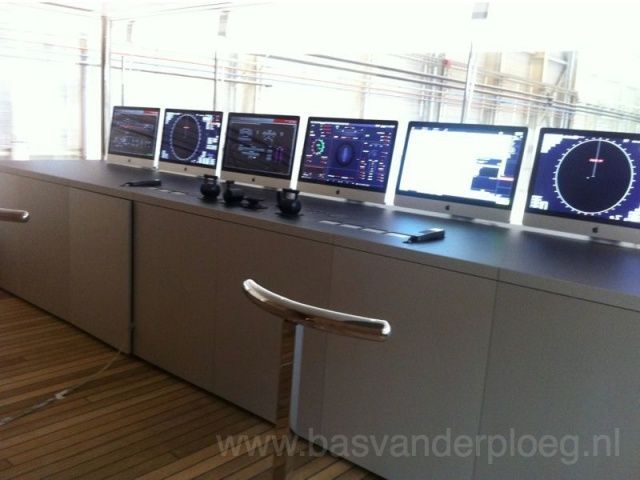Steve Jobs Yacht image 003