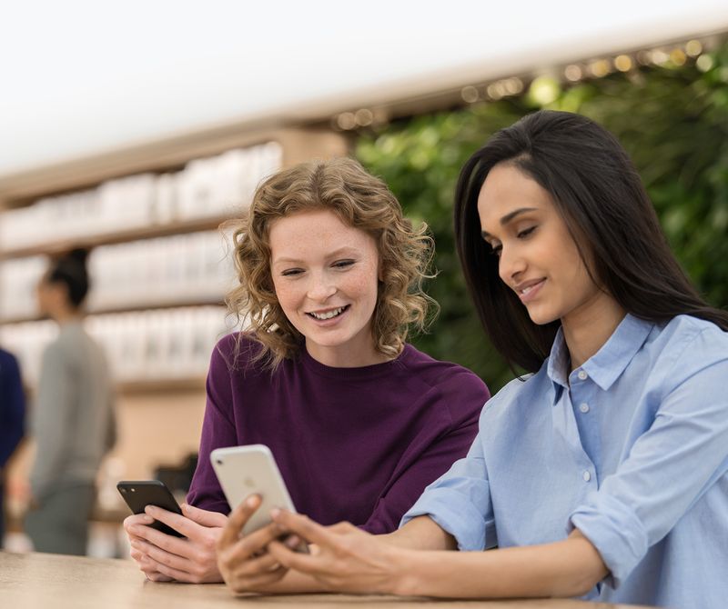 iPhone neuf remis à neuf - image de héros