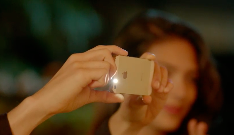 iPhone 5s (gold, iSight camera 001)