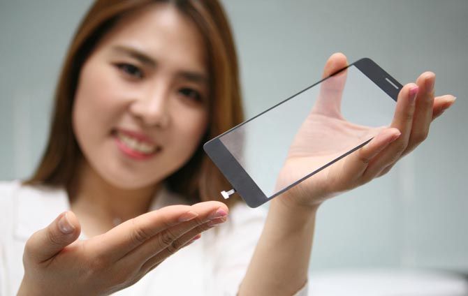 LG Innotek In-screen fingerprint scanner image 001