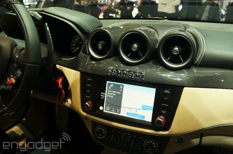 Geneva Auto Show (Ferrari FF with CarPlay, Engadget 003)