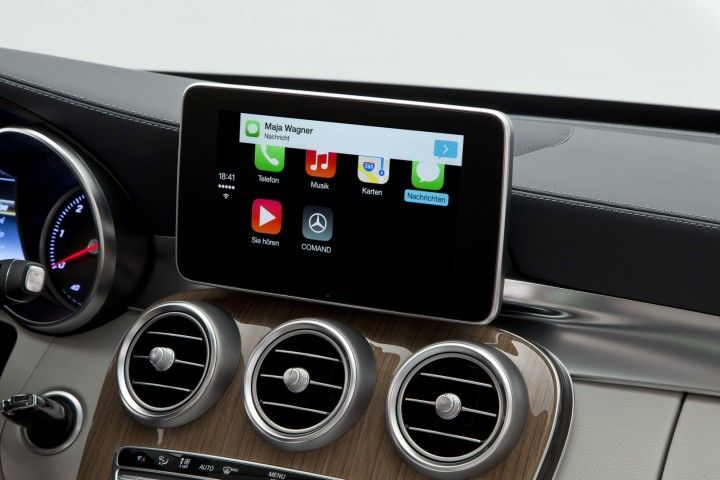 Mercedes-Benz (CarPlay 003)