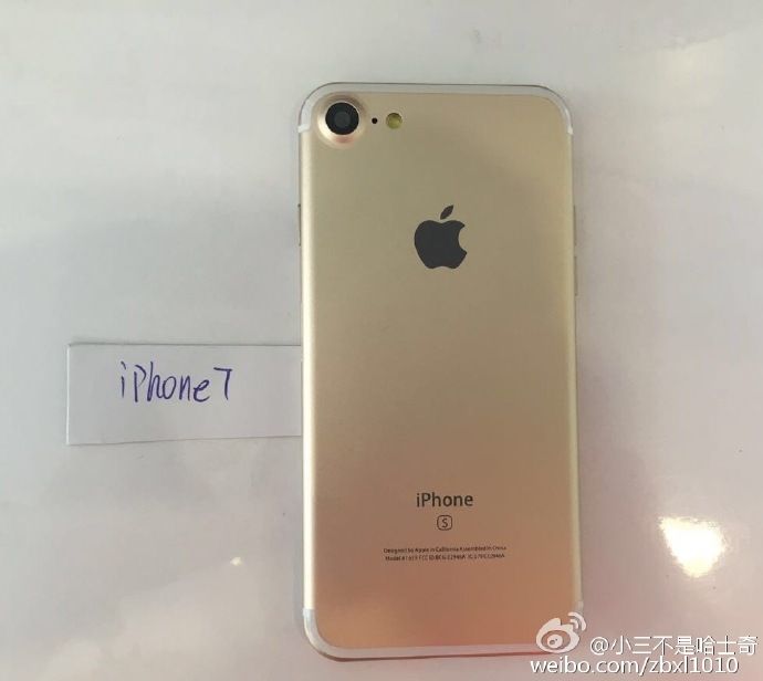 iPhone 7 image 001