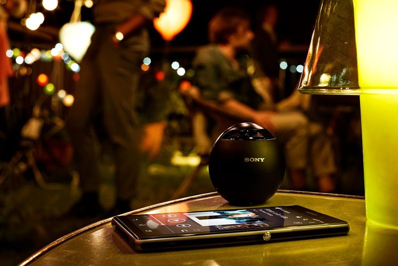 Sony Xperia Z1 (lifestyle 003)
