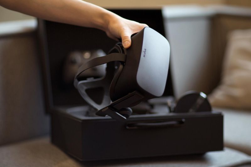 Oculus Rift package image 001