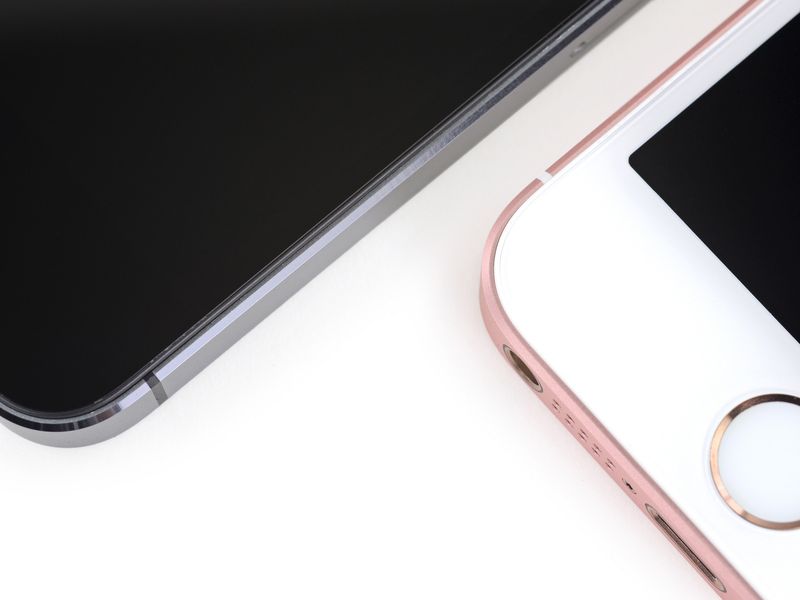 iPhone SE sans bord chanfreiné iFixit