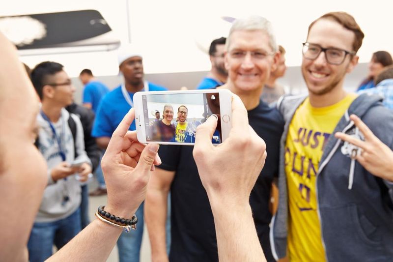 Tim Cook (lancement de l