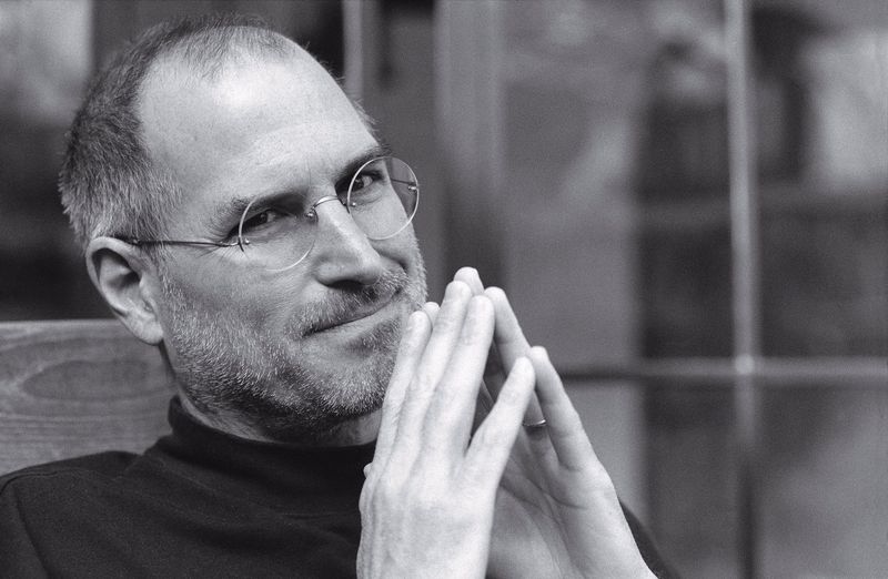Steve Jobs headshot 001