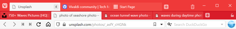 A Mac screenshot of the tab stacks feature in the Vivaldi web browser