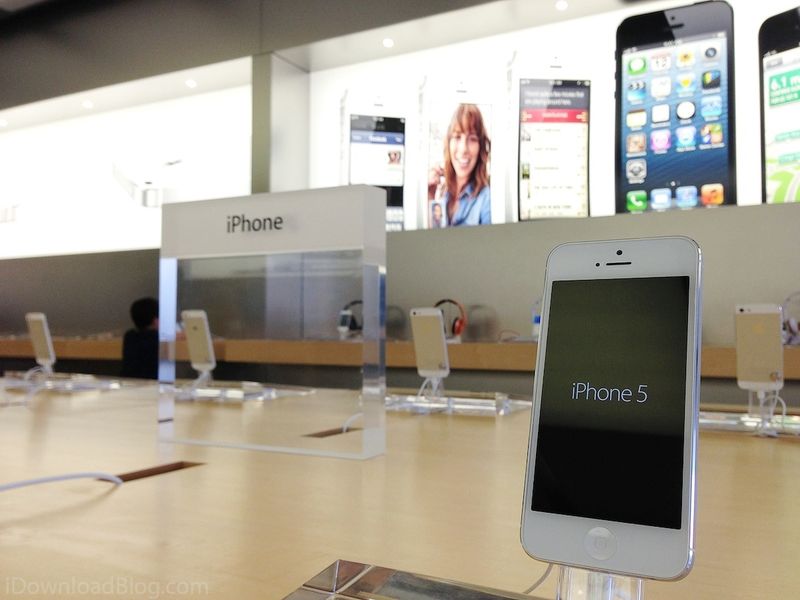 iPhone 5 at Apple Store
