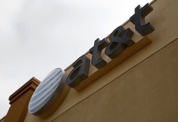 AT&T (building logo 001)