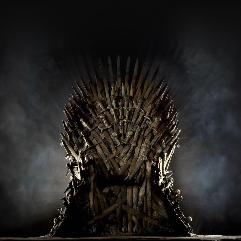 apple_wallpaper_game-of-thrones-poster_ipad_retina_parallax