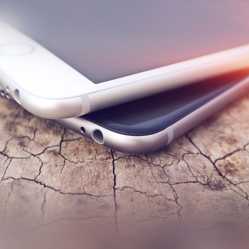 iphone6-plus-gray-white-apple-phones-flare-40-wallpaper