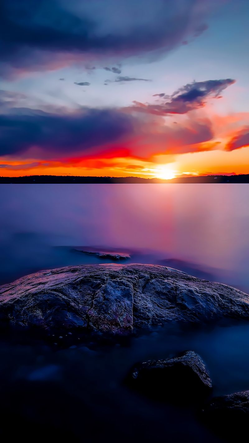 @amir_khani iPhone Wallpaper 5