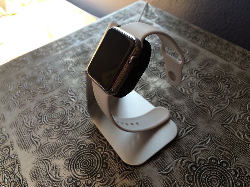 spigen Apple Watch stand dock