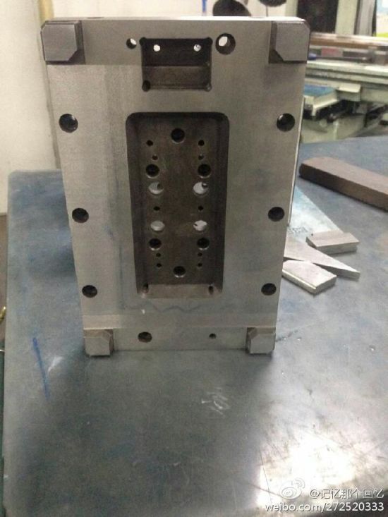 iPhone 6 schematics (manufacturing equipment 001)